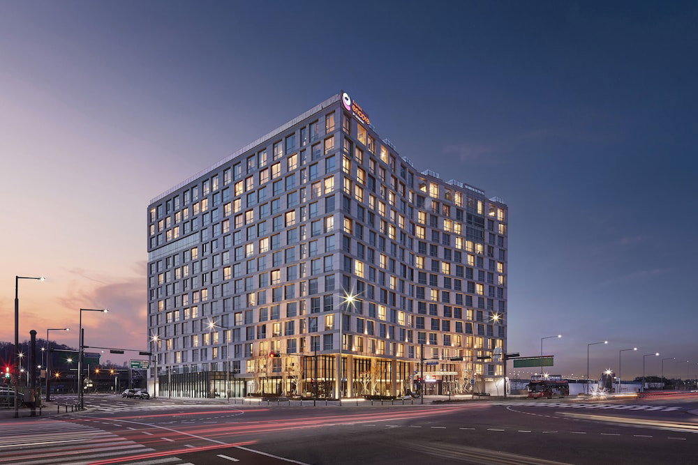 Hotel · Ramada Encore by Wyndham Gimpo Han River Hotel, Goyang-si