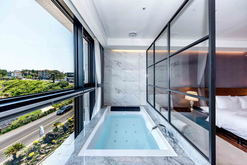 Dyne Oceano Hotel, Gaigeturi, 대한민국