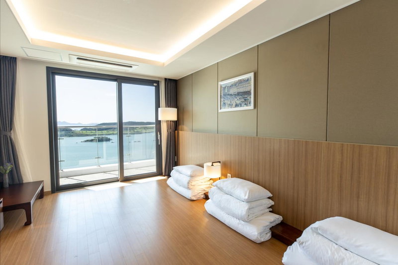 Ramada Plaza by Wyndham Dolsan Yeosu, Yeosu, 대한민국