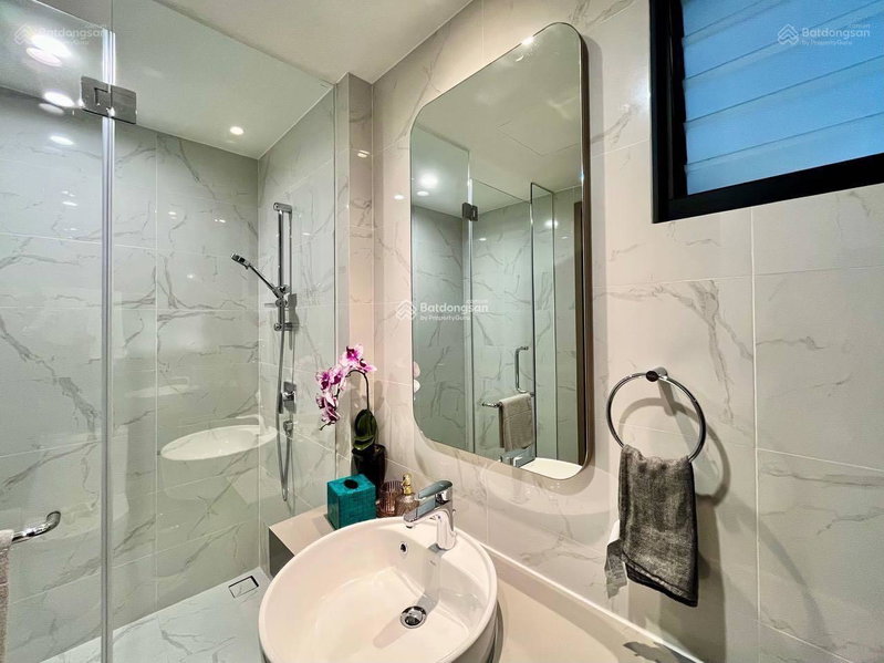Apartment for sale in Ho Chi Minh City, Vietnam · Zenith · 3 rooms, 2 baths