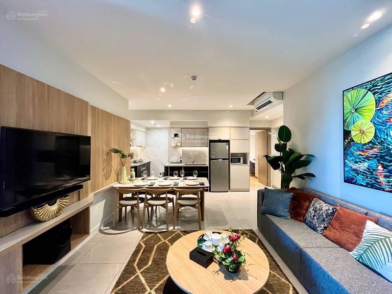 Apartment for sale in Ho Chi Minh City, Vietnam · Zenith · 3 rooms, 2 baths