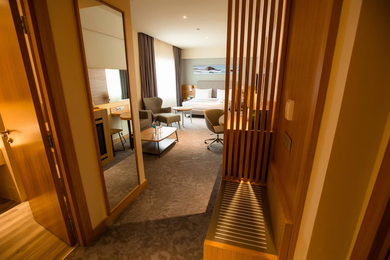 Holiday Inn - Aktau - Seaside by IHG, Aktau, Kazajistán