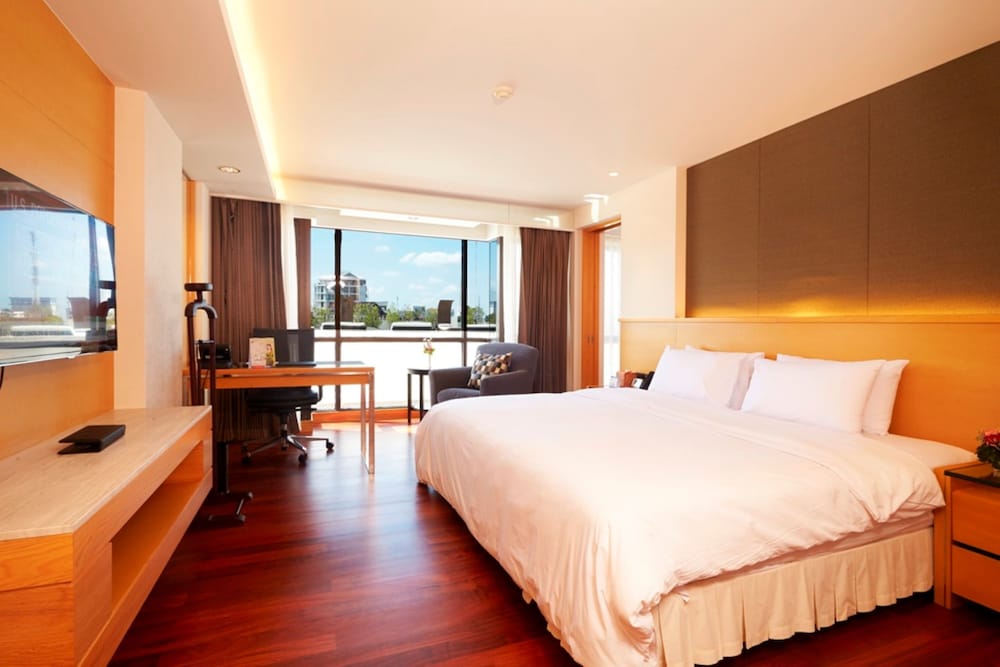 Lao Plaza Hotel, Laos