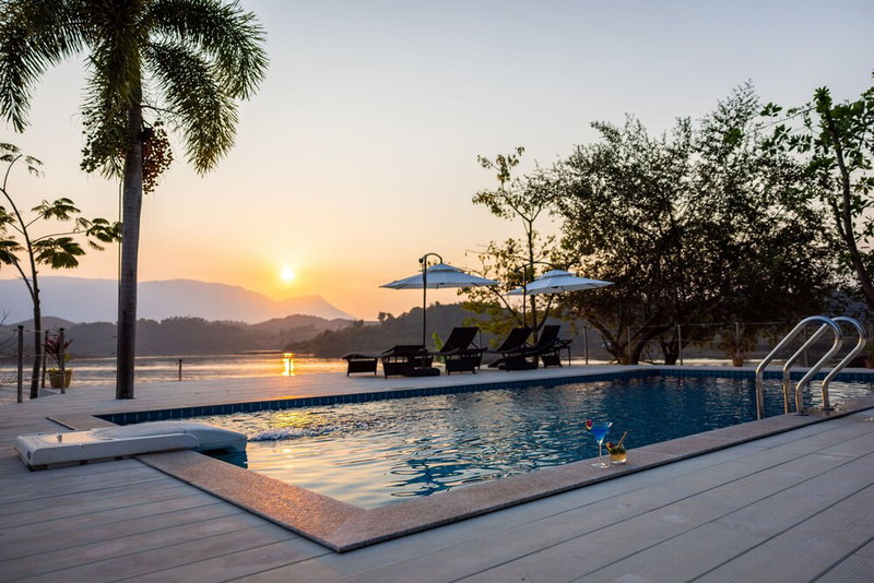 Sanctuary Nam Ngum Beach Resort, Vang Vieng, Laos