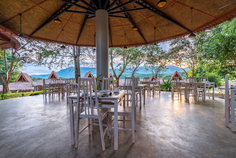 Sanctuary Nam Ngum Beach Resort, Vang Vieng, Laos