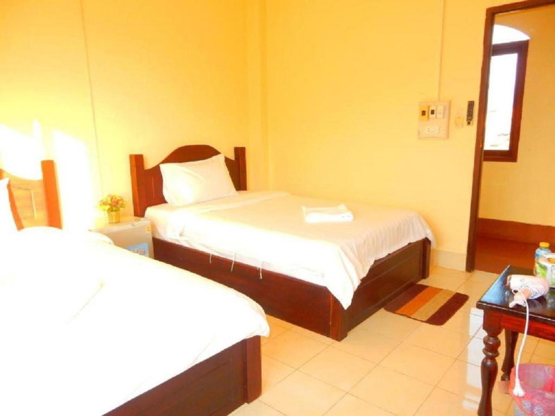 DokPhut Guesthouse, Vang Vieng, Laos