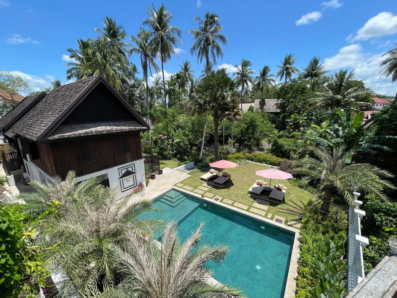 Parasol Blanc, Luang Prabang, Laos