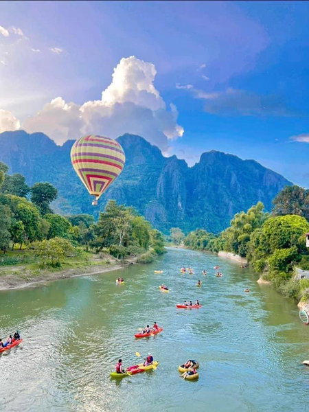 Vangvieng Sisavang Mountain View Hotel, Vang Vieng, Laos