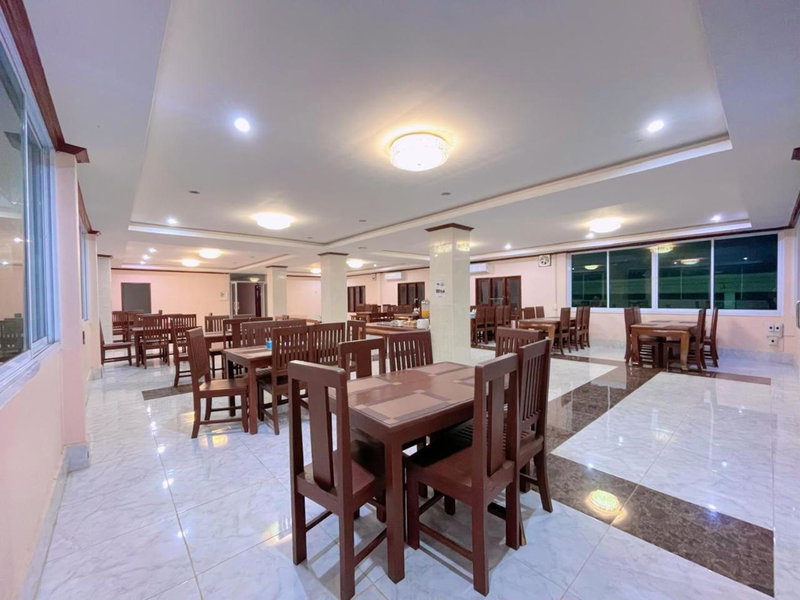 Vangvieng Sisavang Mountain View Hotel, Vang Vieng, Laos