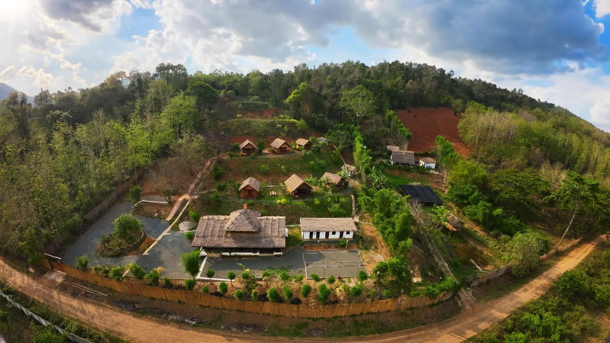 Naga Lodge, Laos