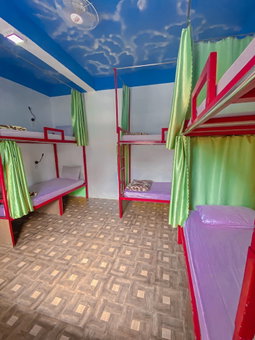 Vang Vieng Freedom View - Hostel, Vang Vieng, Laos