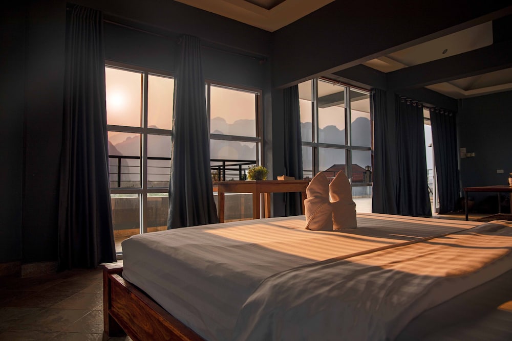 Faraway Suites - Hostel, Laos