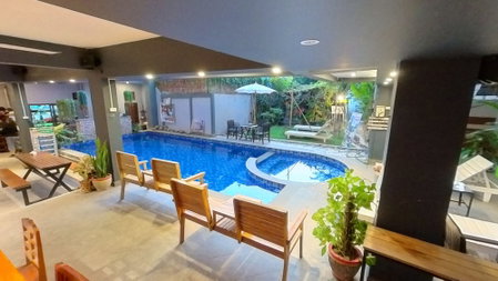 Faraway Suites - Hostel, Vang Vieng, Laos