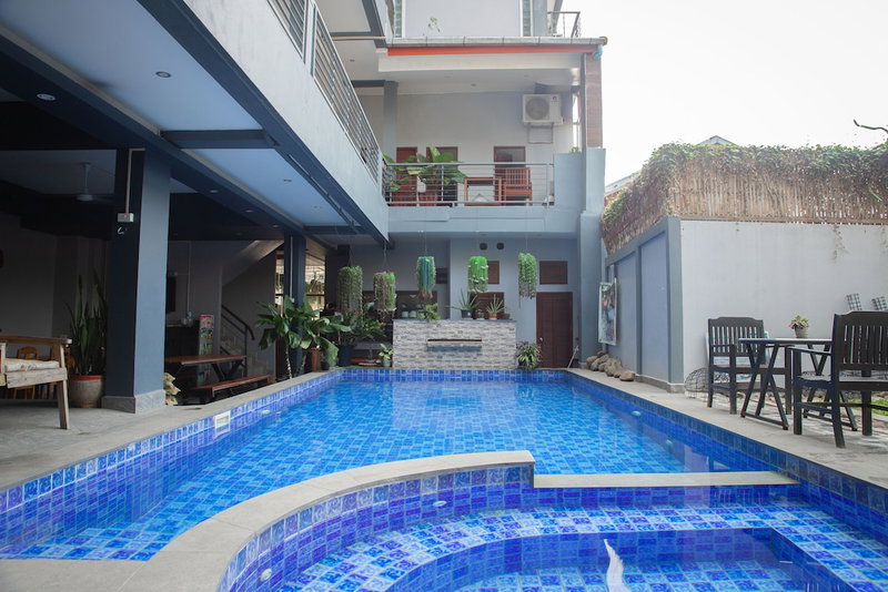 Faraway Suites - Hostel, Vang Vieng, Laos