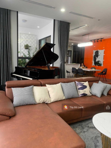Apartment for sale in Ha Dong, Vietnam · Vinhomes Skylake Project · 3 rooms, 2 baths