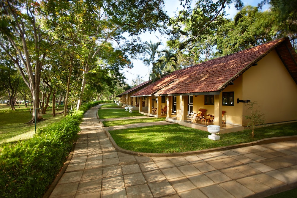 Hotel · Habarana Village by Cinnamon, Dambulla
