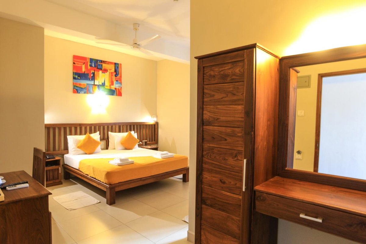 Port View City Hotel, Sri Lanka