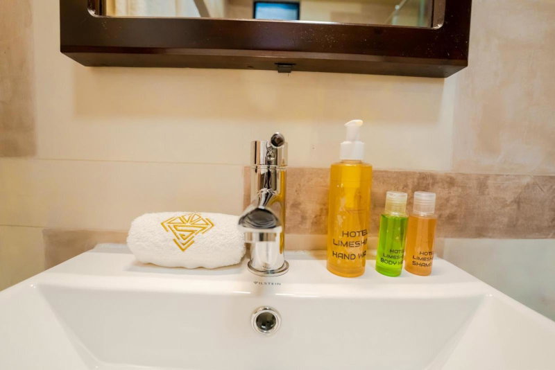 Limeshine - Airport Transit Hotels & Residences, Katunayaka, Sri Lanka