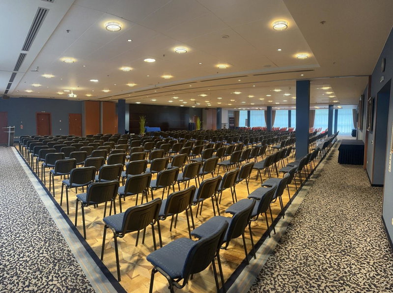 VILNIUS PARK PLAZA HOTEL & SPA, Restaurant, Conference & Banquet Center, Vilkpede, Lituanie