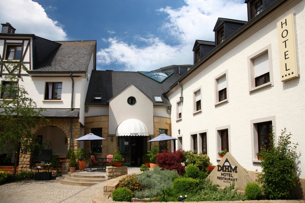 Hotel · Hotel - Restaurant DAHM, Erpeldange