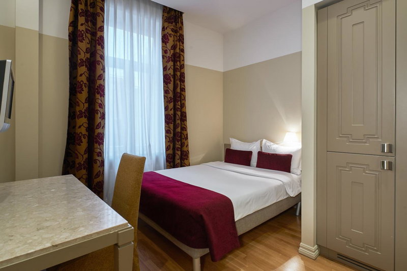 Opera Hotel, Rīga, Латвия