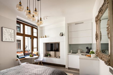 Art Design King Bed Studio Apartment In Old Town, Rīga, Latvia
