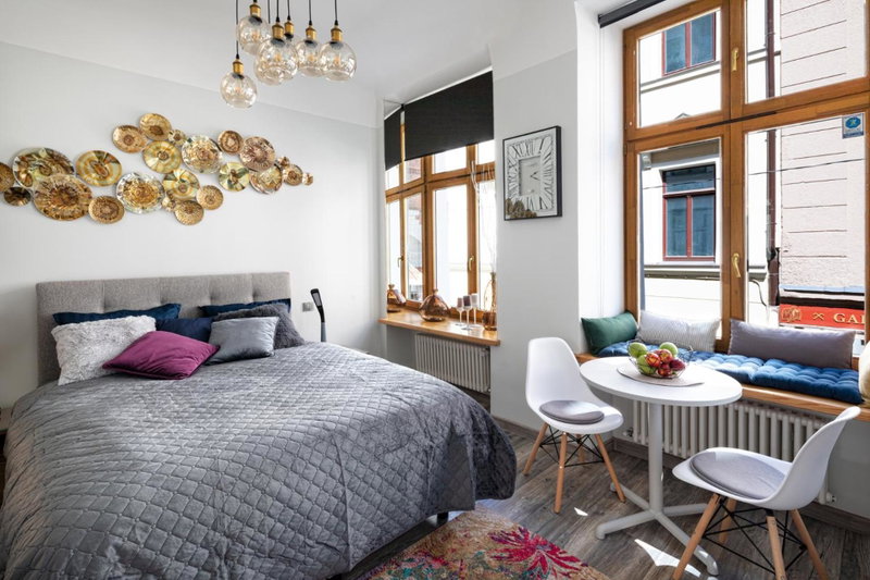 Art Design King Bed Studio Apartment In Old Town, Rīga, Latvia