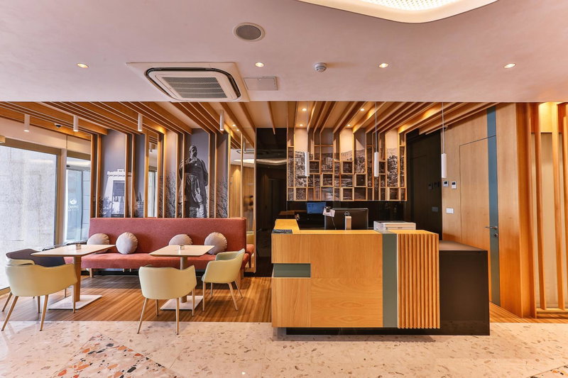 Carine Hotel Centar, Podgorica, Montenegro