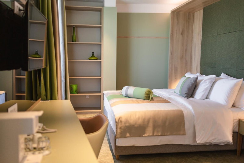 Carine Hotel Centar, Podgorica, Montenegro
