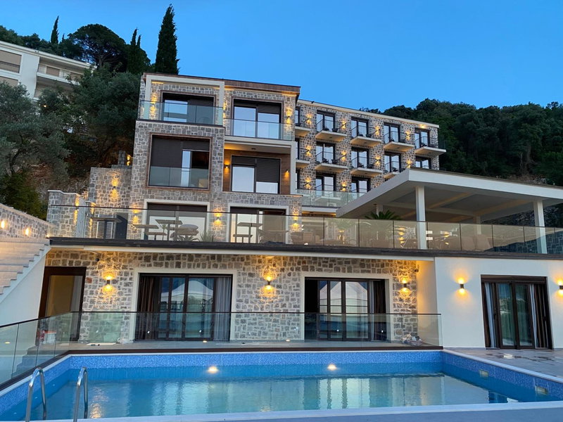 Agape Rose, Herceg Novi, Monténégro