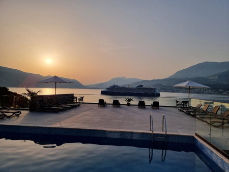 Agape Rose, Herceg Novi, Monténégro