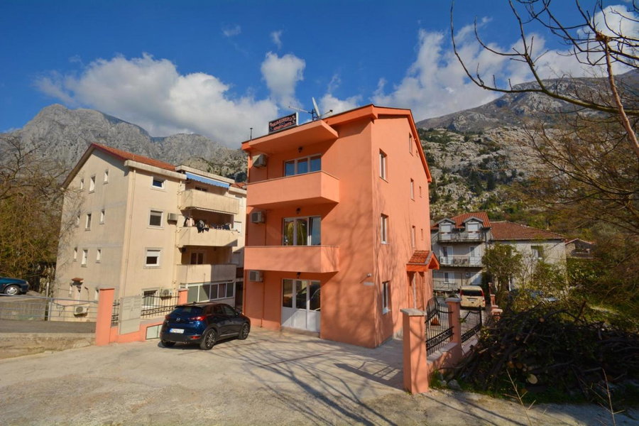 Marinero Apartments, Cetinje, Montenegro