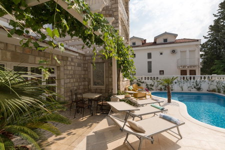 Apartments Captain's Villa, Budva, Черногория