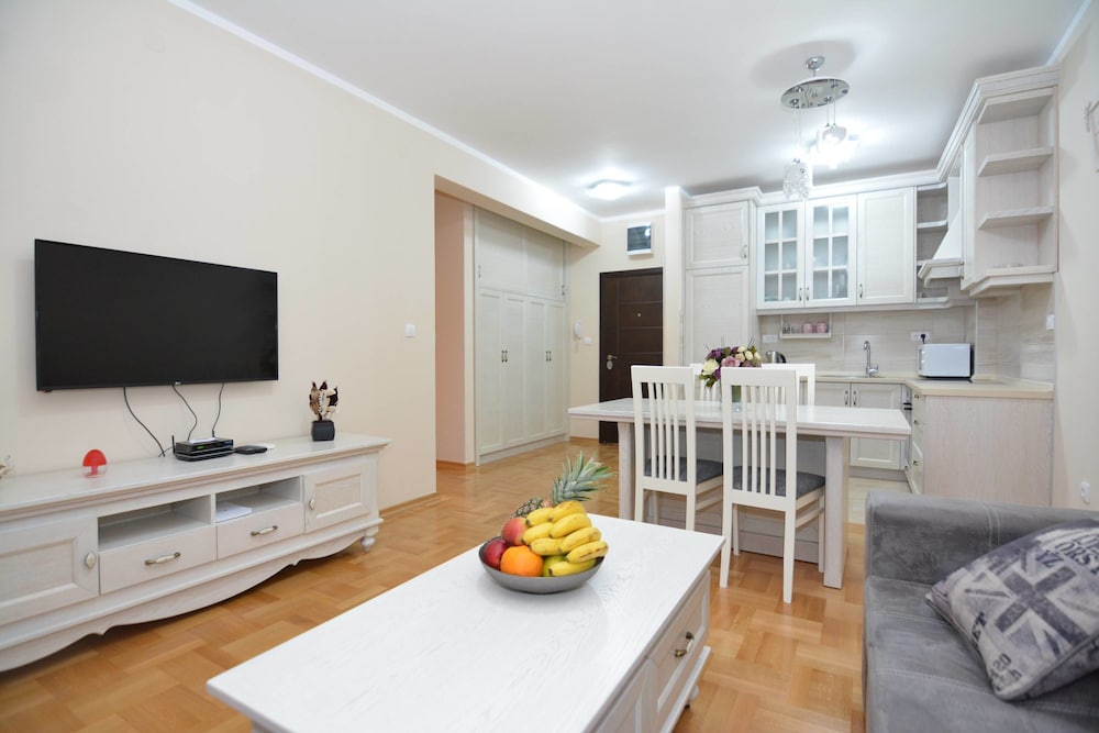 Apartments Dobrotski Dvori, Montenegro