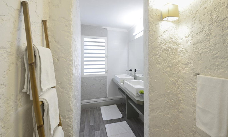 Koho SXM - ex Hevea Hotel, Grand Case, Saint-Martin