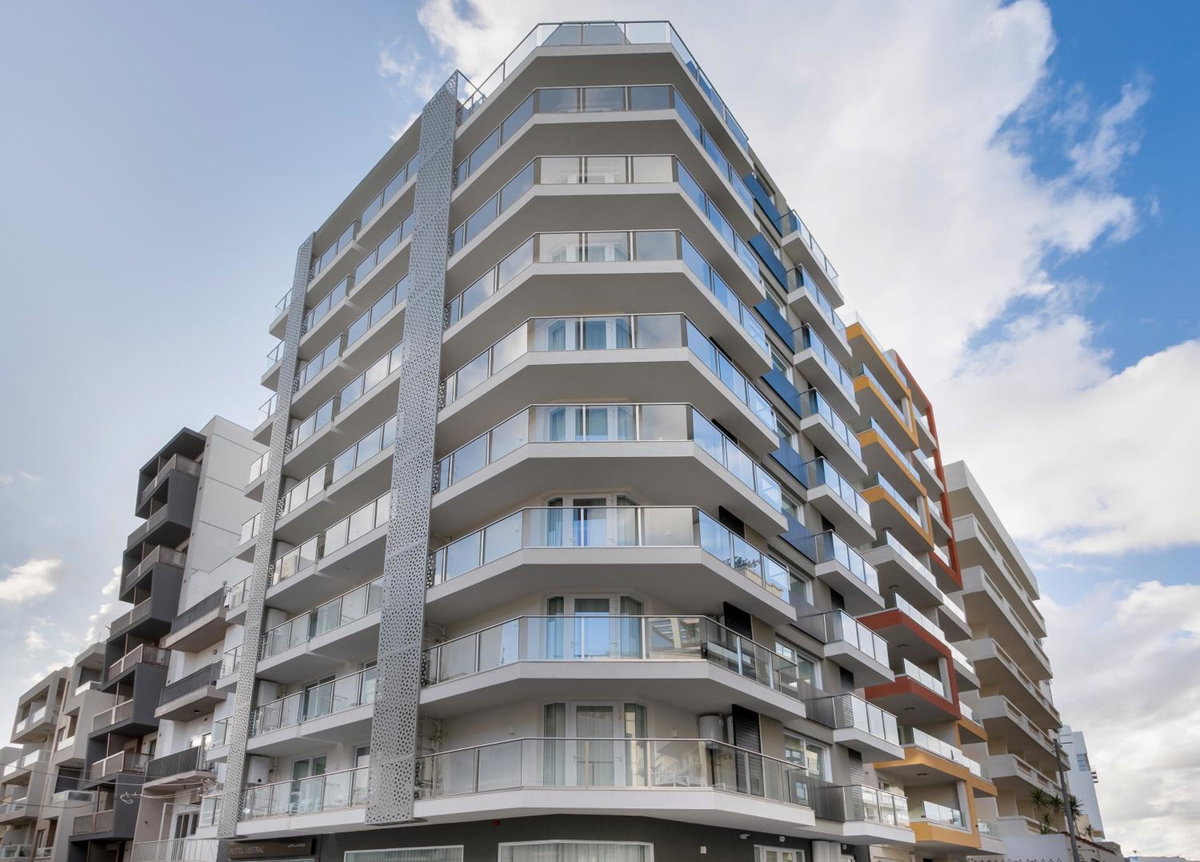 Отель · Mistral St Julian's, Affiliated by Meliá, Sliema