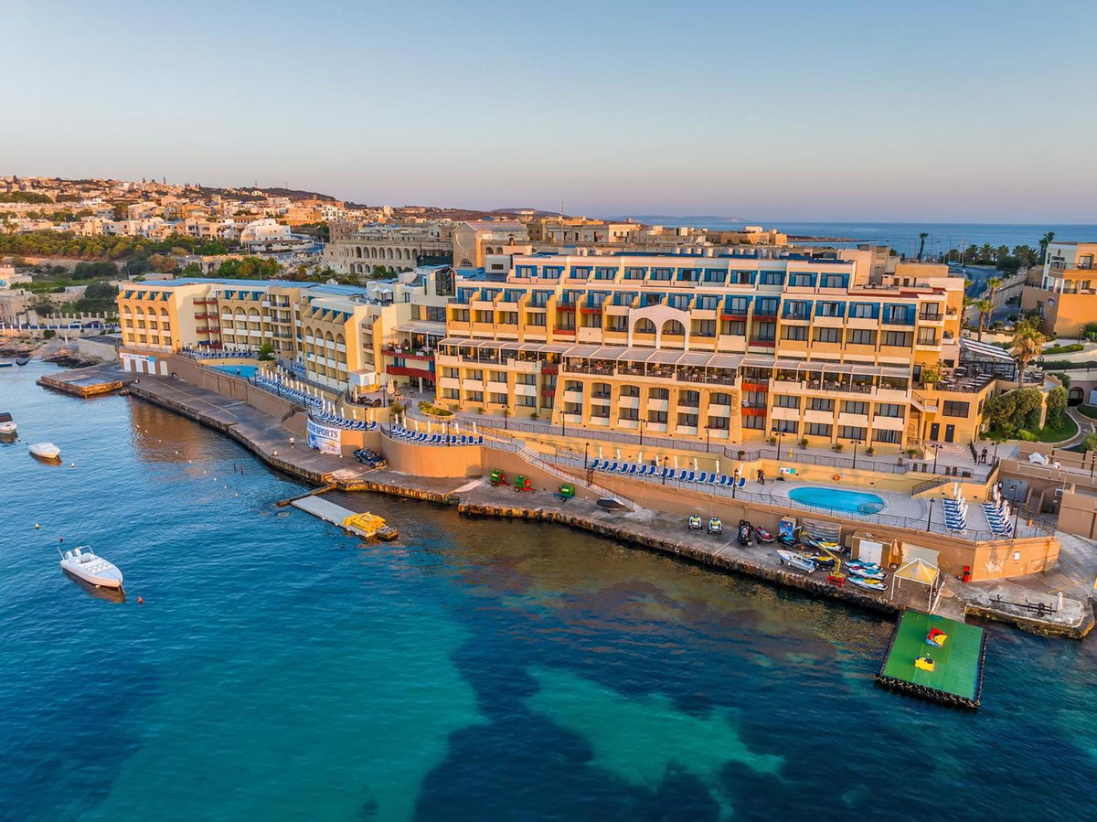 Hotel · Verdi St George's Bay Marina, Sliema