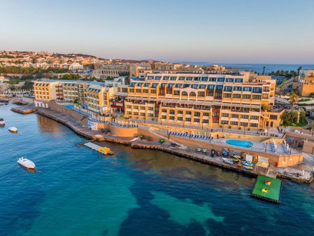 Verdi St George's Bay Marina, Sliema, Malte