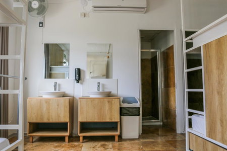 Follow the Sun Boutique Hostel - Pool, Breakfast & Sea Views, St Julian's, Malta