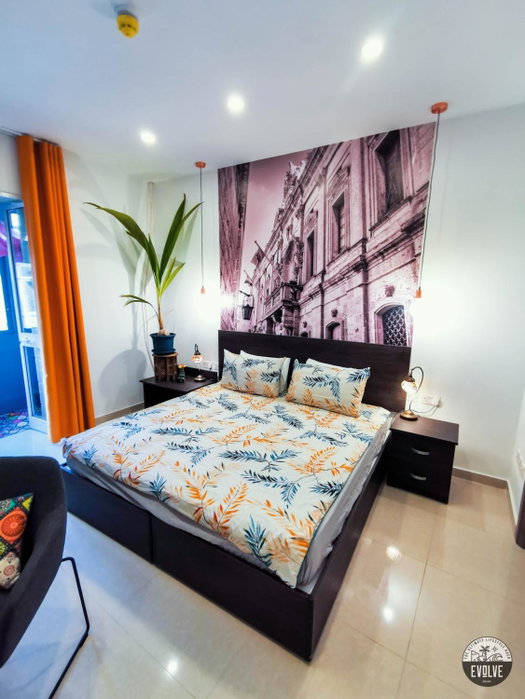 Evolve Coliving Guesthouse, Sliema, Malta