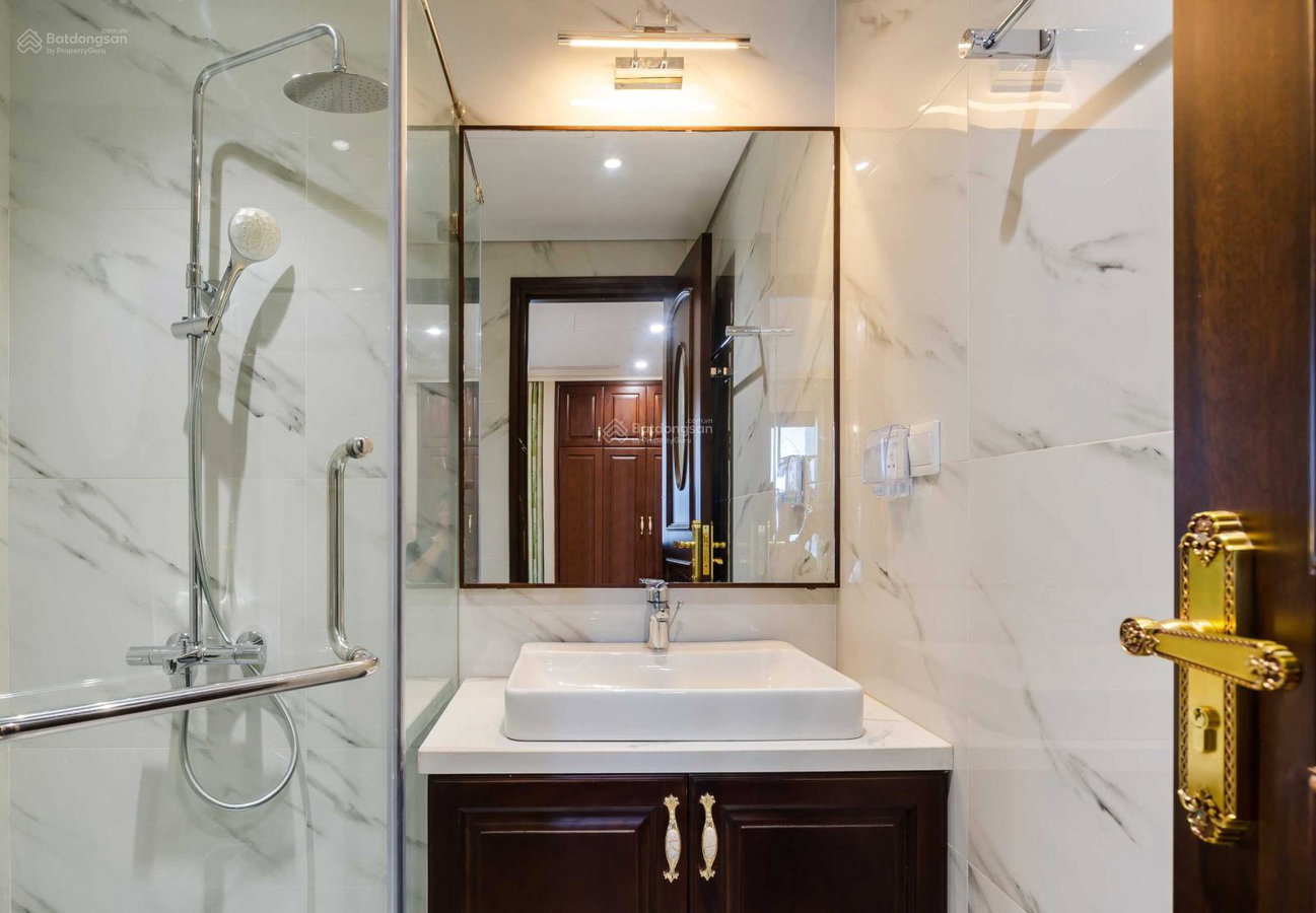 Apartment for sale in Hanoi, Vietnam · HC Golden City Project · 3 rooms, 2 baths