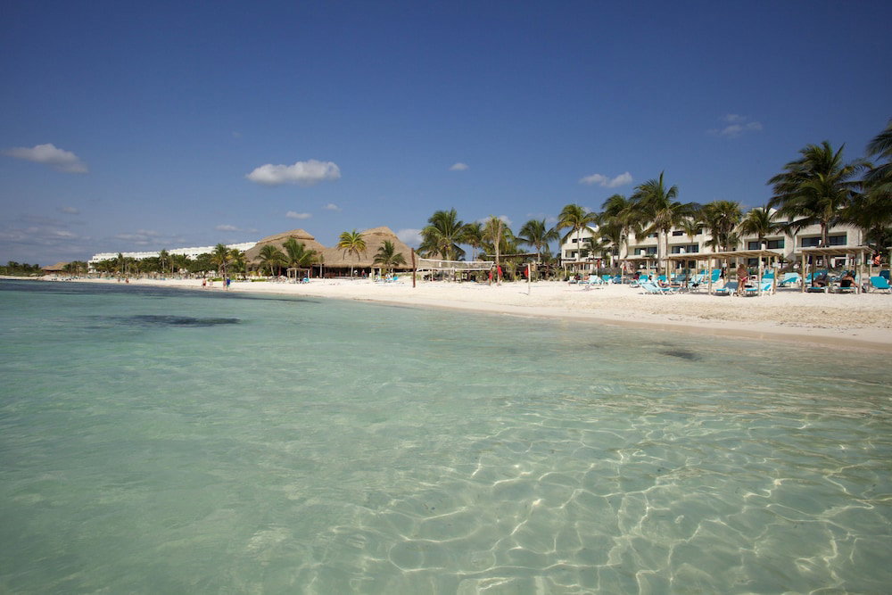 Hotel · Akumal Bay Beach & Spa Resort, Akumal