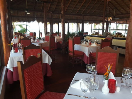 Akumal Bay Beach & Spa Resort, Akumal, México