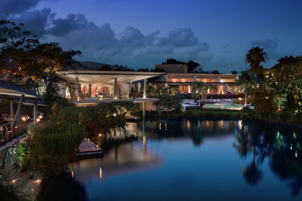 Отель · Rosewood Mayakoba, Playa Del Carmen