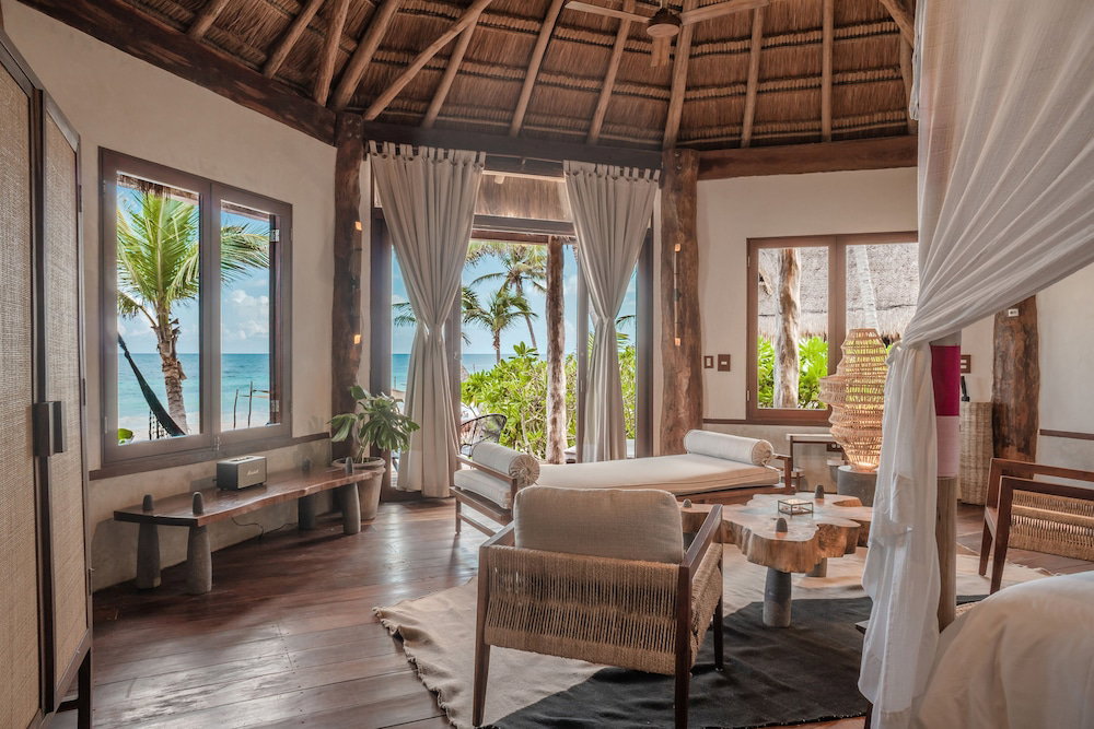 Delek Tulum, Мексика