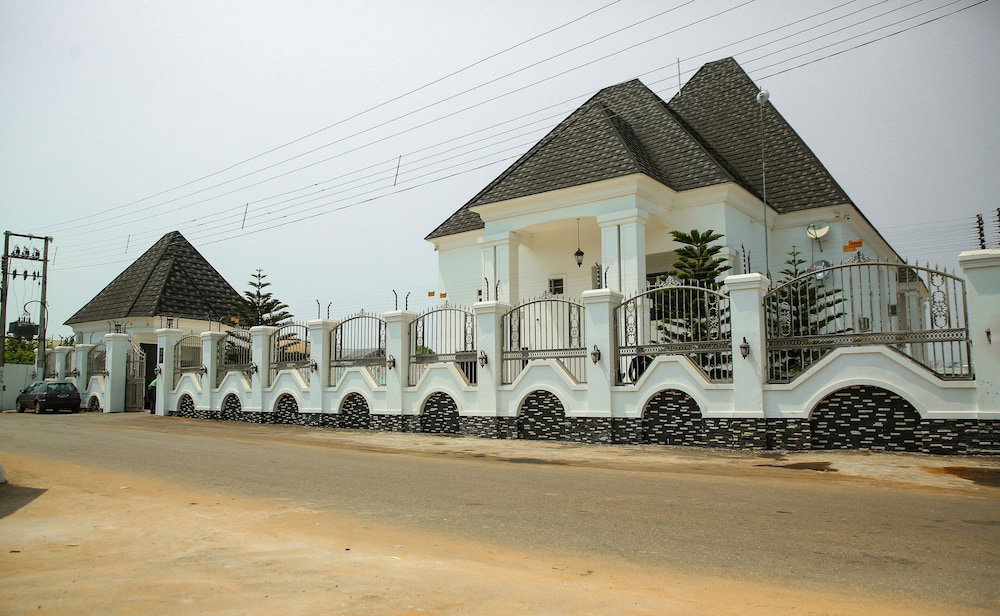 PoshLux Executive Hotel, Nigeria