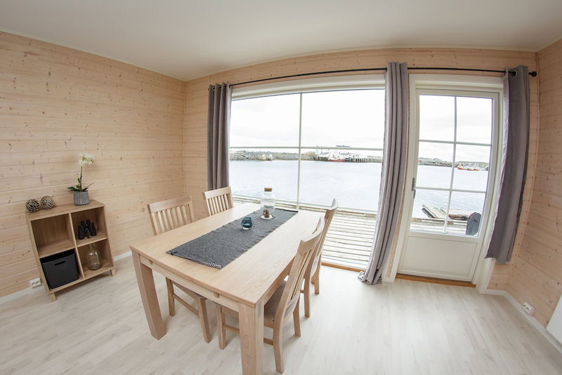 Eliassen Rorbuer, Moskenes, Noruega