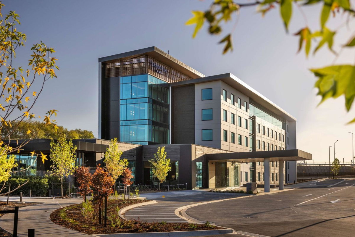 Hotel · DoubleTree By Hilton Auckland Karaka, Papakura