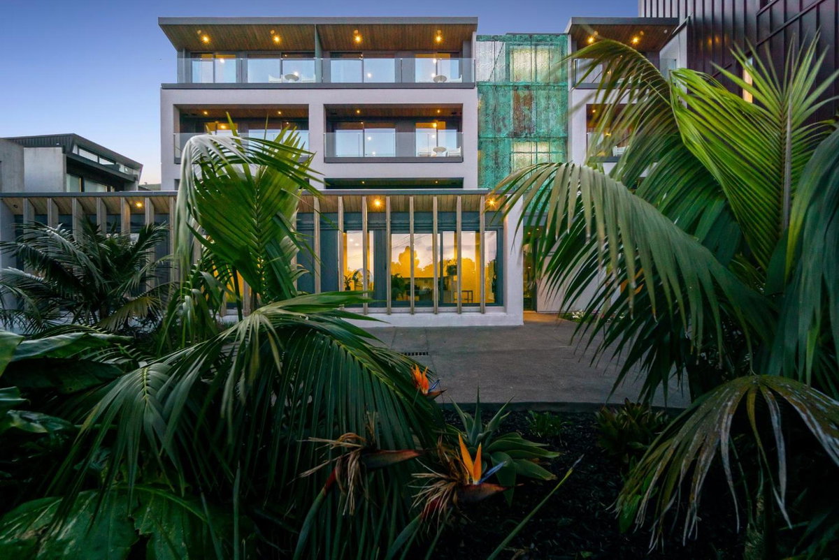 Hotel · FERNZ Motel & Apartments Birkenhead, North Shore