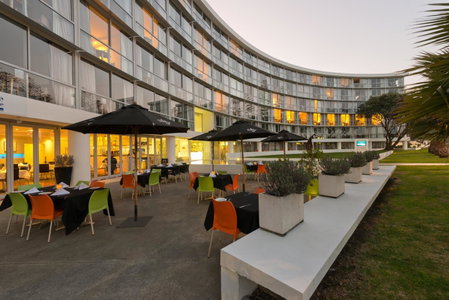 Scenic Hotel Te Pania, Napier, Новая Зеландия